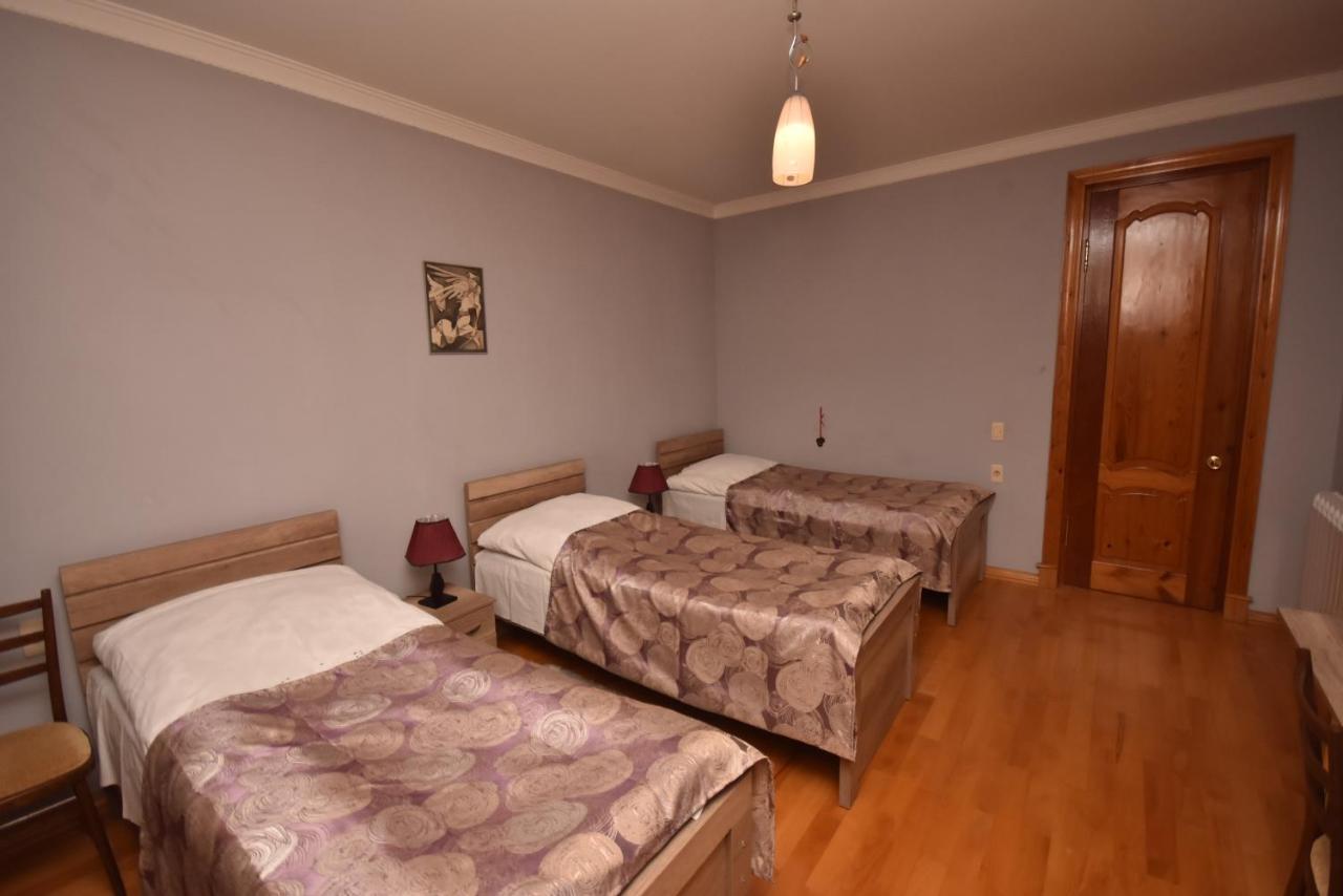 Guest House Green House Zugdidi Esterno foto